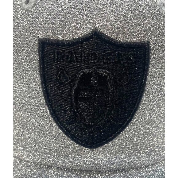 Las Vegas Raiders Womens 47 Clean Up Adjustable Silver Hat NWT Black Logo - Picture 3 of 11